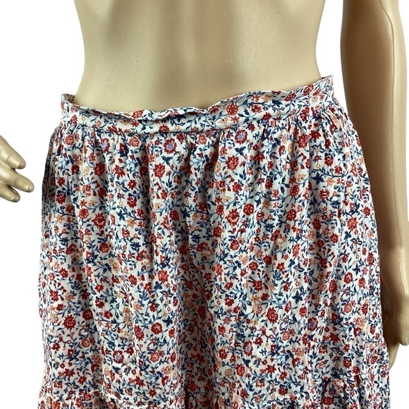 Old Navy High-Waisted Tiered Mini Swing Skirt Size S Multi Ditsy Floral Print - Picture 2 of 7